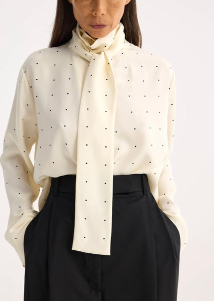 dotted silk foulard top | cream / black dot