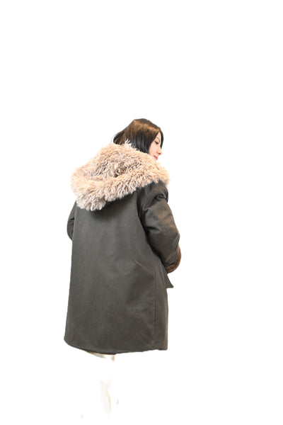 Halflange Mantel Groen met Bruine Imitatiepels