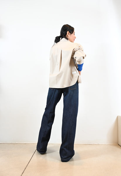 Nine in the Morning blouse sabbia in zandkleur met borstzak