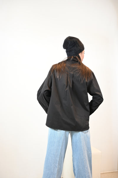 Nine in the Morning zwarte blouse met borstzak