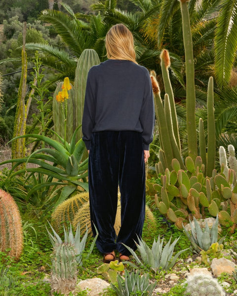 Sea Me Happy Pull Calvin Crewneck Cashmere Midnight Blue