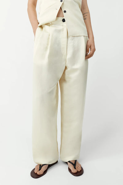 Cordera Vanille Satin Masculine Pants